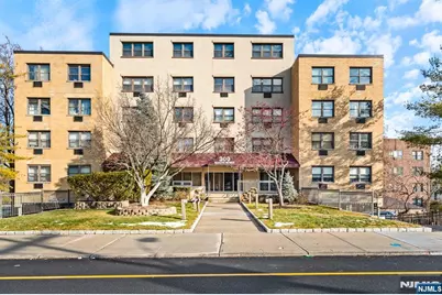300 Lookout Avenue C4 #C4, Hackensack, NJ 07601 - Photo 14
