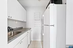 300 Lookout Ave C4, Hackensack, NJ 07601 - Photo 8