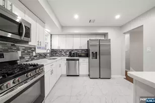 84 Westwood Blvd, Westwood, NJ 07675 - Photo 12