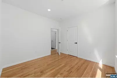 68 Sherman Avenue, Newark, NJ 07114 - Photo 32