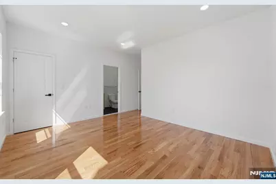 68 Sherman Avenue, Newark, NJ 07114 - Photo 18