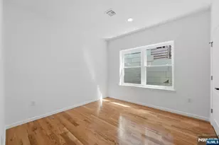 68 Sherman Ave, Newark, NJ 07114 - Photo 28