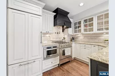 211 3rd Street 1 #1, Hoboken, NJ 07030 - Photo 10