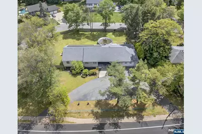 915 Glen Avenue, Washington Township, NJ 07676 - Photo 6