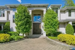 61 Essex Dr, Tenafly, NJ 07670 - Photo 2