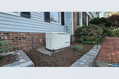 309 Paul Court, Wyckoff Township, NJ 07481 - Photo 12