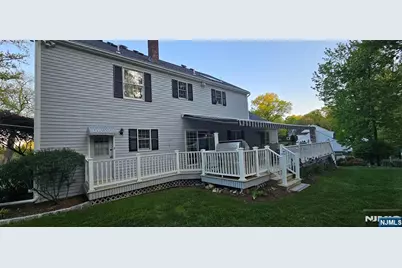 309 Paul Court, Wyckoff Township, NJ 07481 - Photo 10