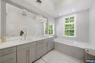 900 Heights Ln, Tenafly, NJ 07670 - Photo 32