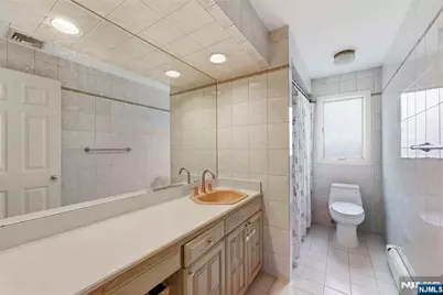 767 Kingsland Avenue, Ridgefield, NJ 07657 - Photo 16