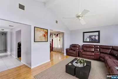 767 Kingsland Avenue, Ridgefield, NJ 07657 - Photo 28
