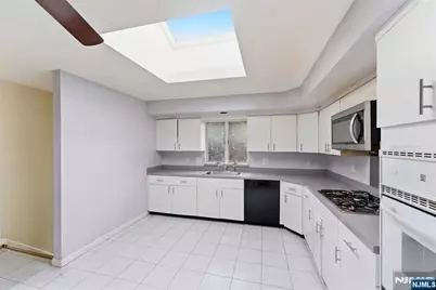 767 Kingsland Avenue, Ridgefield, NJ 07657 - Photo 24