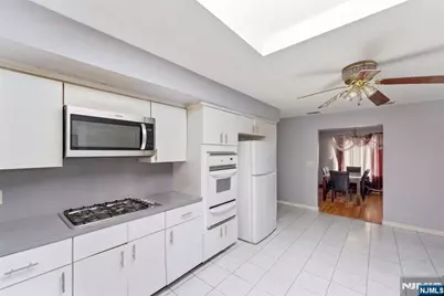 767 Kingsland Avenue, Ridgefield, NJ 07657 - Photo 22