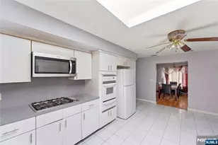 767 Kingsland Ave, Ridgefield, NJ 07657 - Photo 22