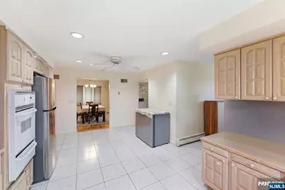 767 Kingsland Avenue, Ridgefield, NJ 07657 - Photo 12