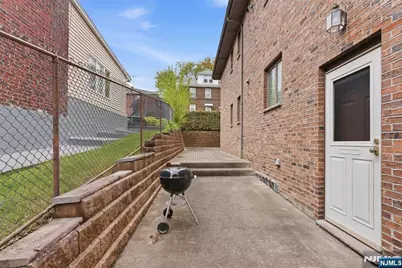 767 Kingsland Avenue, Ridgefield, NJ 07657 - Photo 44