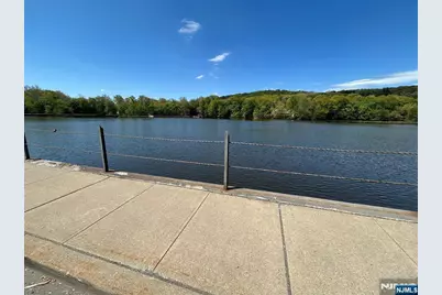 69 E Linda Vista Street, North Haledon, NJ 07508 - Photo 6