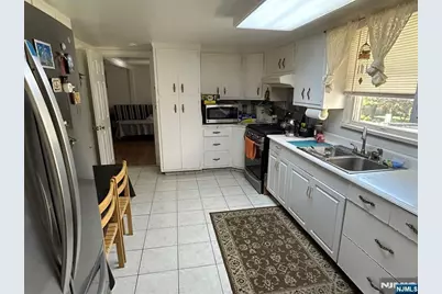 69 E Linda Vista Street, North Haledon, NJ 07508 - Photo 4