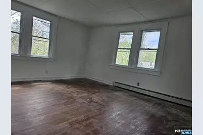 34 Walnut Avenue, Pompton Lakes, NJ 07442 - Photo 8