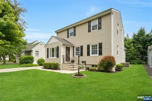 15 Oak Pl, Hawthorne, NJ 07506 - Photo 1