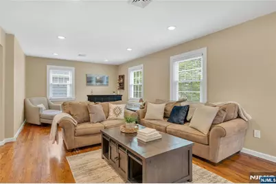 15 Oak Place, Hawthorne, NJ 07506 - Photo 8