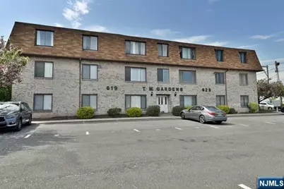 619 Schuyler 304 #304, Lyndhurst Township, NJ 07071 - Photo 4