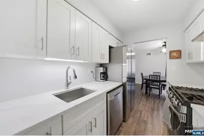 825 Riverside Avenue 203 #203, Lyndhurst Township, NJ 07071 - Photo 12