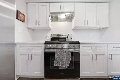 825 Riverside Avenue 203 #203, Lyndhurst Township, NJ 07071 - Photo 14