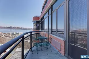 100 Carlyle Dr 17B-N, Cliffside Park, NJ 07010 - Photo 12