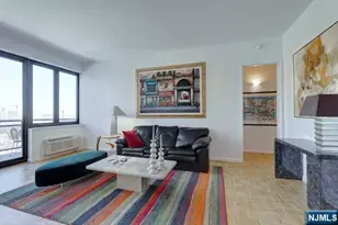 100 Carlyle Dr 17B-N, Cliffside Park, NJ 07010 - Photo 2