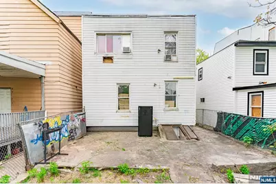 176C Parker Street, Newark, NJ 07104 - Photo 14