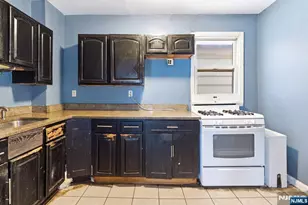 176c Parker St, Newark, NJ 07104 - Photo 4