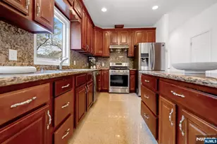 177 Lawson Pl, Paramus, NJ 07652 - Photo 16