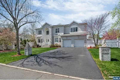 177 Lawson Place, Paramus, NJ 07652 - Photo 2