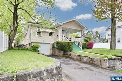 35 Demarest Avenue, Bergenfield, NJ 07621 - Photo 32