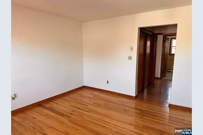 333 Green Avenue 6 #6, Lyndhurst Township, NJ 07071 - Photo 14