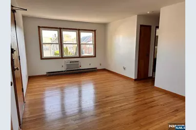 333 Green Avenue 6 #6, Lyndhurst Township, NJ 07071 - Photo 1