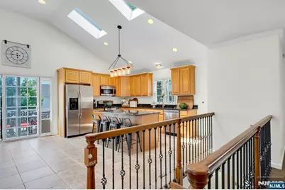 69 Thiem Avenue, Rochelle Park Township, NJ 07662 - Photo 16