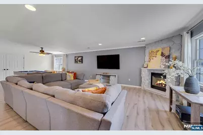 69 Thiem Avenue, Rochelle Park Township, NJ 07662 - Photo 34