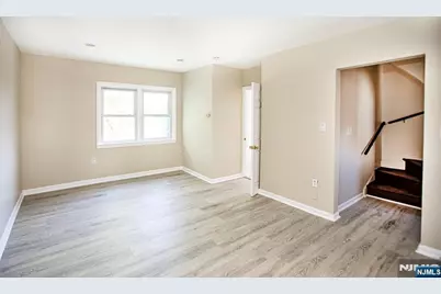 116 Wessington Avenue 2 #2, Garfield, NJ 07026 - Photo 8