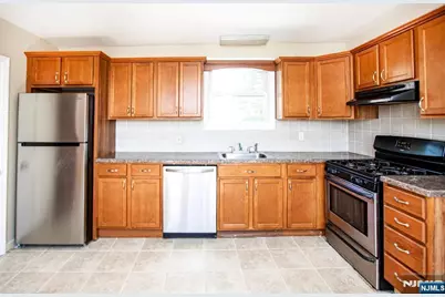 116 Wessington Avenue 2 #2, Garfield, NJ 07026 - Photo 4