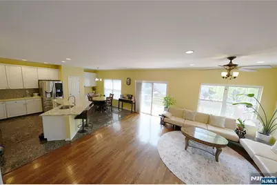 10 Queens Lane, Wayne, NJ 07470 - Photo 6