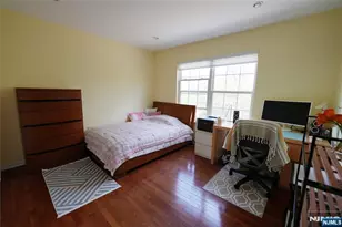 10 Queens Ln, Wayne, NJ 07470 - Photo 12