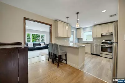 237 North Avenue, Wood Ridge, NJ 07075 - Photo 14