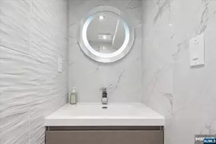 43 Berwyn Pl, Bergenfield, NJ 07621 - Photo 12