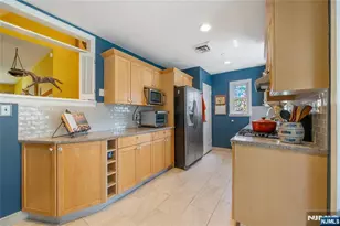 13 Lockwood Dr, Clifton, NJ 07013 - Photo 8