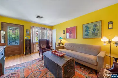 13 Lockwood Drive, Clifton, NJ 07013 - Photo 4