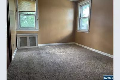 285 Westminster Place, Lodi, NJ 07644 - Photo 6