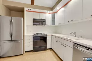 5 Horizon # 907, Fort Lee, NJ 07024 - Photo 16