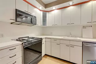 5 Horizon # 907, Fort Lee, NJ 07024 - Photo 20