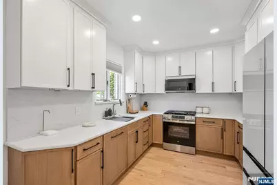 247 Fern Avenue 1 #1, Lyndhurst Township, NJ 07071 - Photo 10
